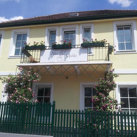 Hotel Pension Alte Muehle Klosterneuburg Bagian luar foto