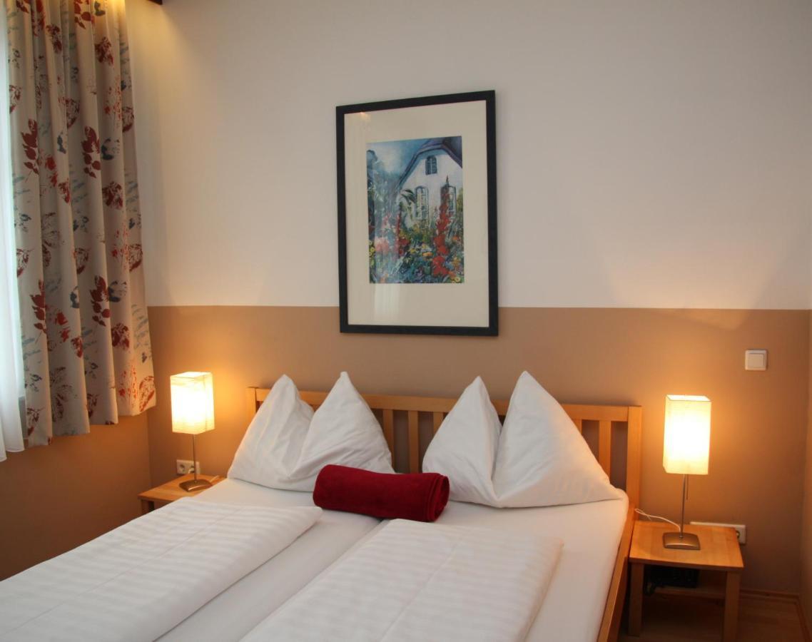 Hotel Pension Alte Muehle Klosterneuburg Bagian luar foto