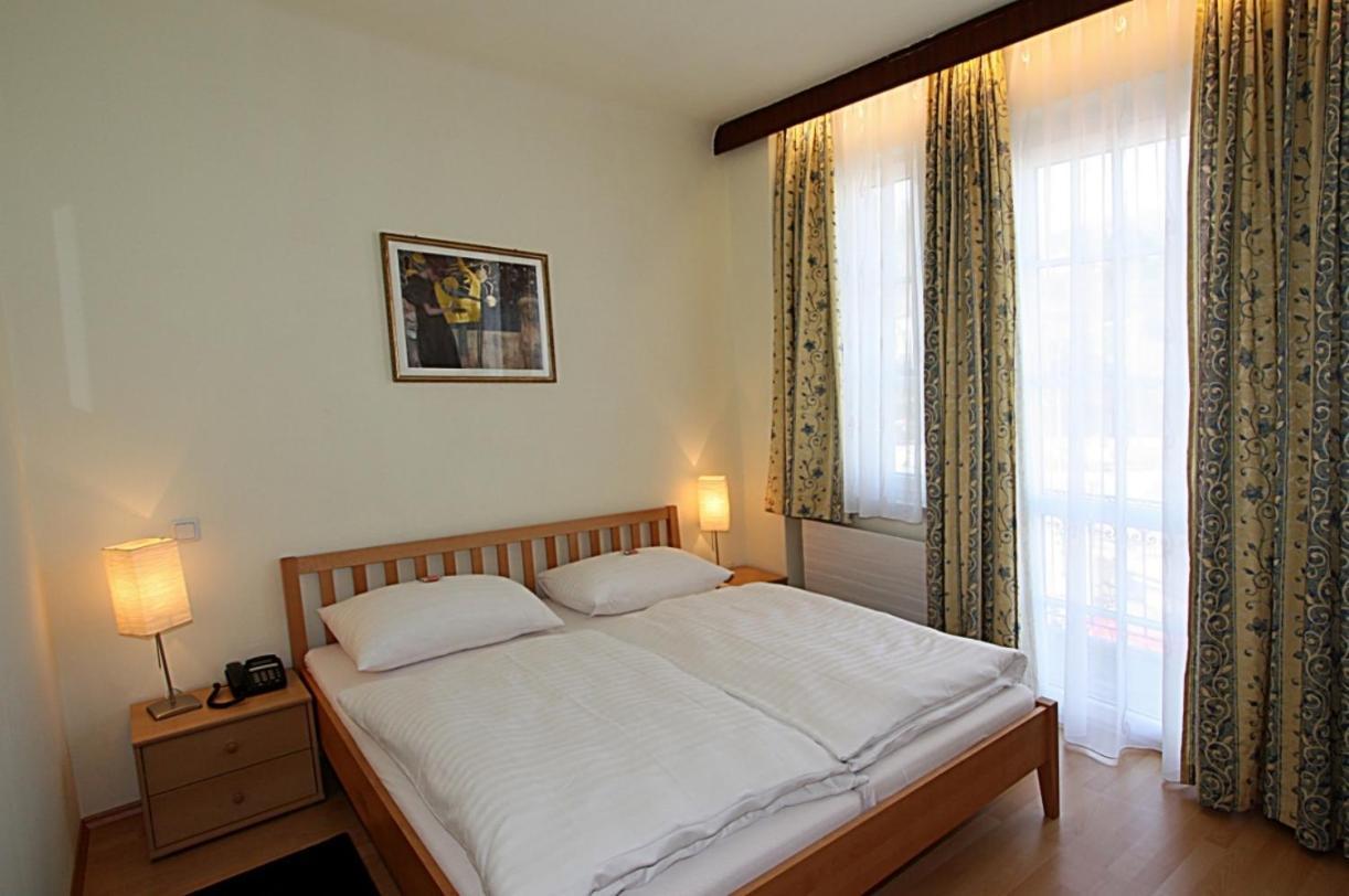 Hotel Pension Alte Muehle Klosterneuburg Bagian luar foto