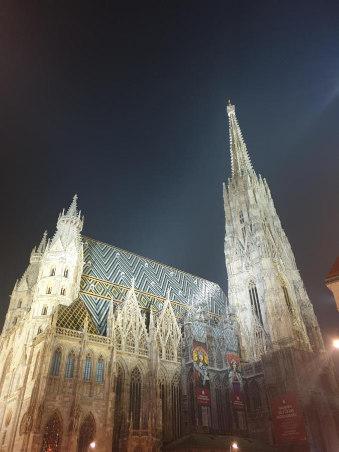 Hotel Pension Alte Muehle Klosterneuburg Bagian luar foto